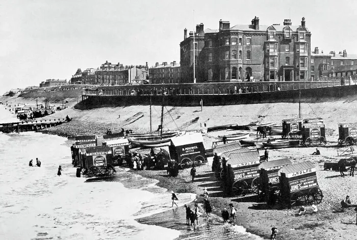 Framed Print : Blackpool Metropole Hotel early 1900s Framed Print : Blackpool Metropole Hotel early 1900s