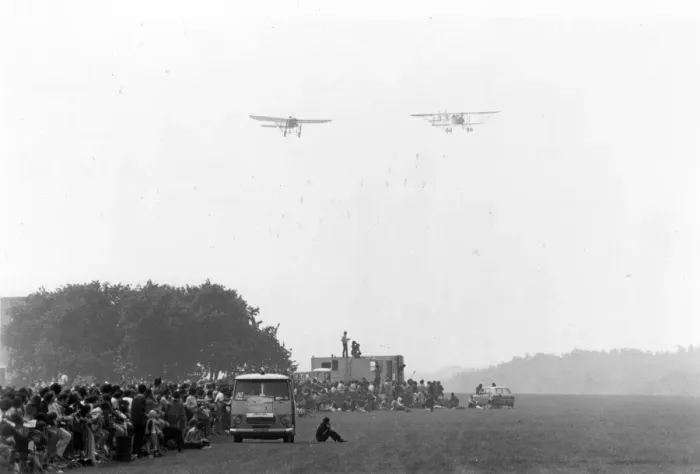 Framed Print : Bleriot XI (left) Framed Print : Bleriot XI (left)