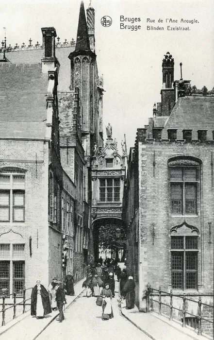 Framed Print : Blinde-Ezelstraat, Bruges, Belgium Framed Print : Blinde-Ezelstraat, Bruges, Belgium