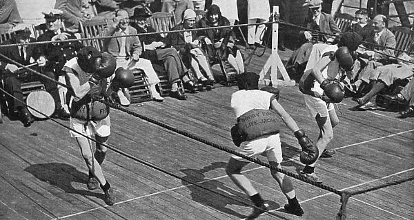Blindfold boxing match on board the Berengaria