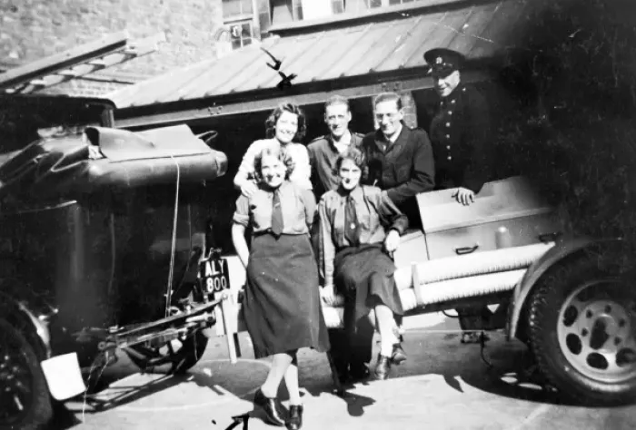 Framed Print : Blitz in London -- AFS firefighters, WW2 Framed Print : Blitz in London -- AFS firefighters, WW2