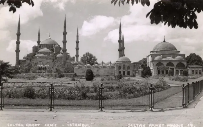 Framed Print : Blue Mosque - Istanbul, Turkey Framed Print : Blue Mosque - Istanbul, Turkey
