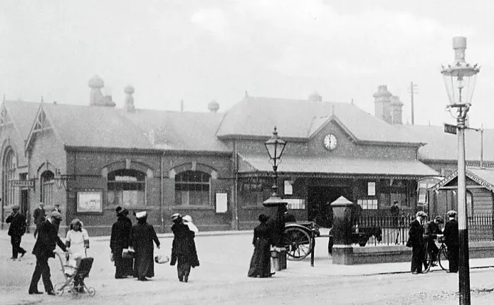 Framed Print : Blyth Railway Station early 1900s Framed Print : Blyth Railway Station early 1900s