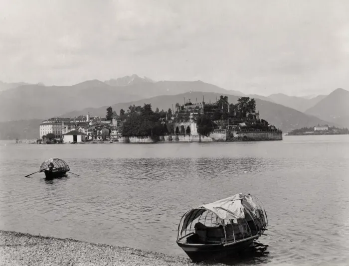 Framed Print : Boat on the shore at Isola Bella, Lake Maggiore, Italy Framed Print : Boat on the shore at Isola Bella, Lake Maggiore, Italy