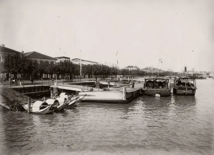 Framed Print : Boats along the Bund, Shanghai, China, late 19th century