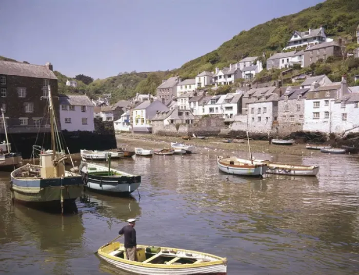 Framed Print : Boats in the harbour at Polperro, Cornwall Framed Print : Boats in the harbour at Polperro, Cornwall