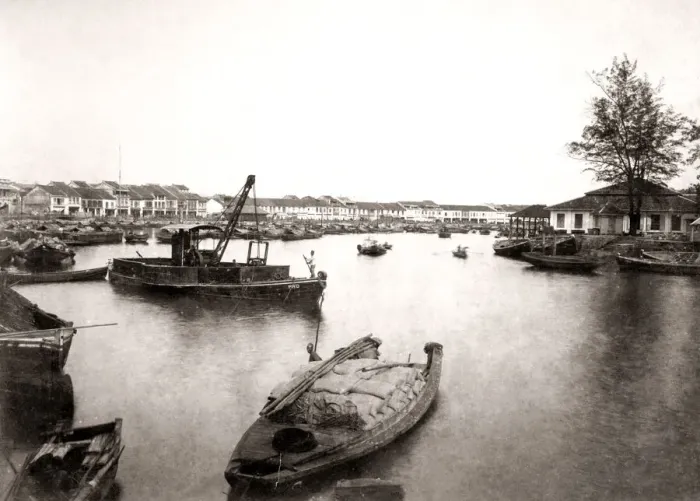 Framed Print : Boats in the harbour, Singapore, c. 1880 s Framed Print : Boats in the harbour, Singapore, c. 1880 s