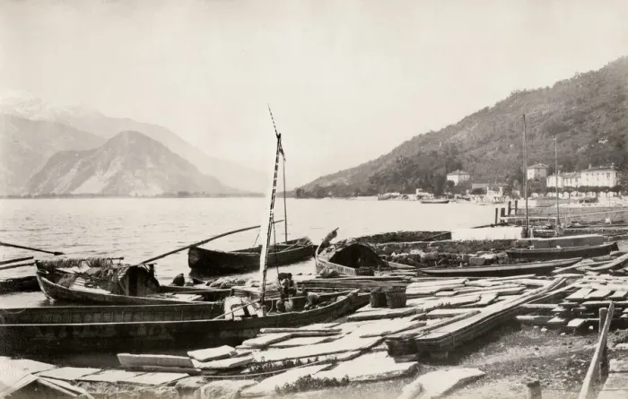 Framed Print : boats on Lake Maggiore, Pallanza, Italy Framed Print : boats on Lake Maggiore, Pallanza, Italy