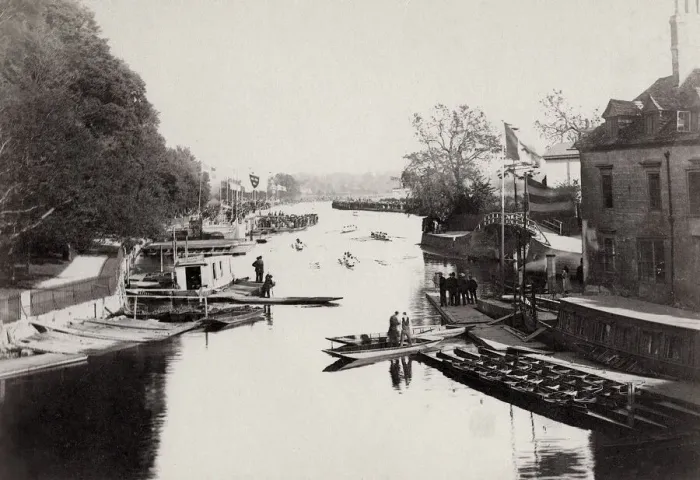 Framed Print : Boats on the river Thames at Henley, regatta Framed Print : Boats on the river Thames at Henley, regatta