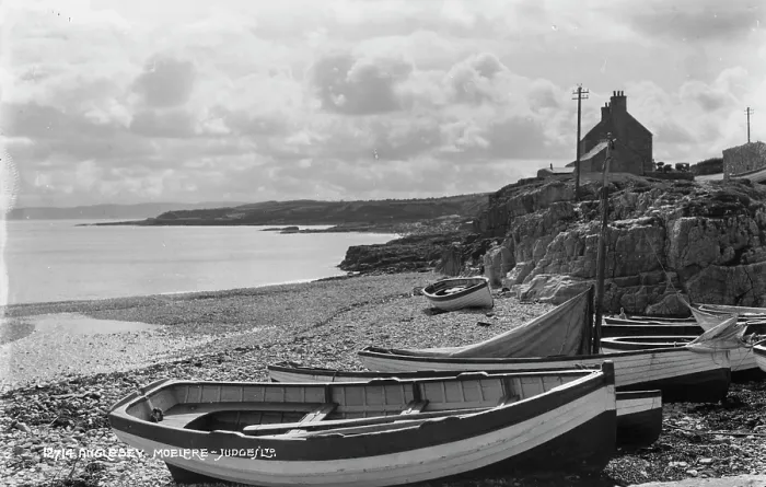 Framed Print : Boats on the Shore Framed Print : Boats on the Shore