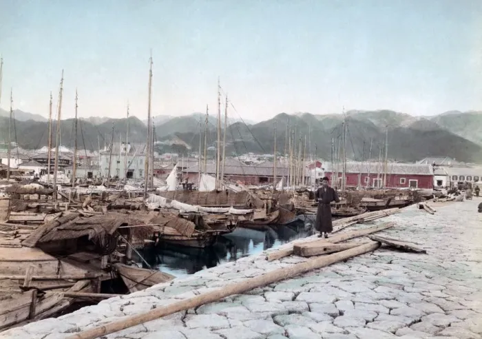 Framed Print : Boats tied up in Kobe harbour, Japan, circa 1890. Date: circa 1890 Framed Print : Boats tied up in Kobe harbour, Japan, circa 1890. Date: circa 1890