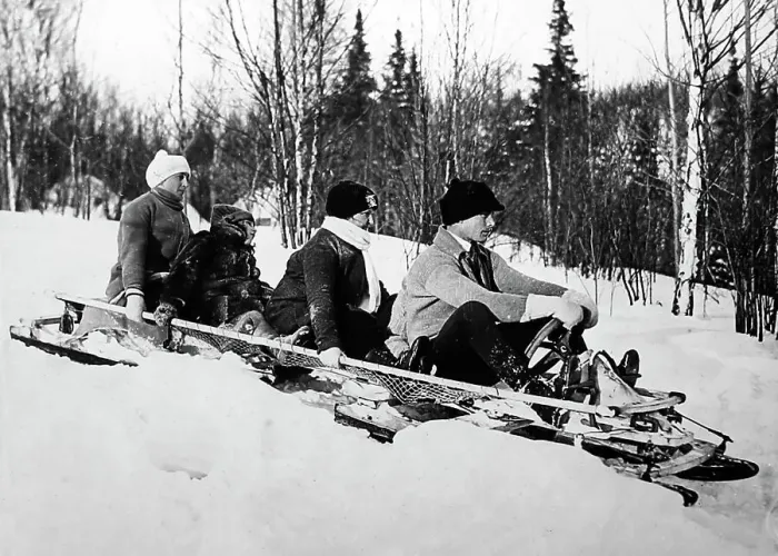 Framed Print : Bobsleigh, Montreal, Canada, early 1900s Framed Print : Bobsleigh, Montreal, Canada, early 1900s