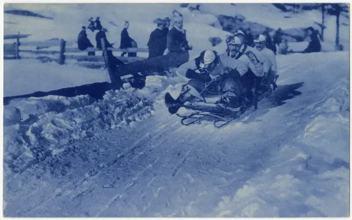 Framed Print : Bobsleigh team - Switzerland Framed Print : Bobsleigh team - Switzerland