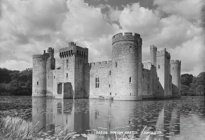 Framed Print : Bodiam Castle Framed Print : Bodiam Castle