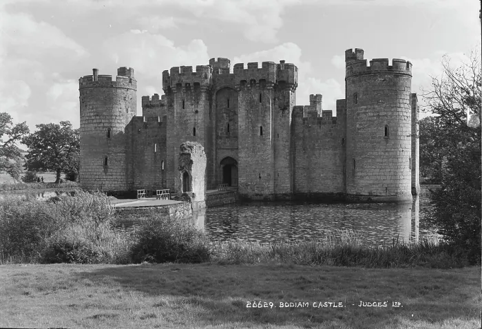 Framed Print : Bodiam Castle Framed Print : Bodiam Castle