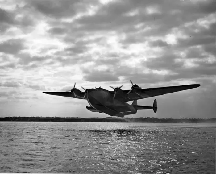 Framed Print : Boeing 314 Clipper of Pan American Airways takes-off Framed Print : Boeing 314 Clipper of Pan American Airways takes-off