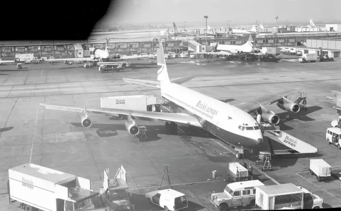 Framed Print : Boeing 707-336C G-AYLT Framed Print : Boeing 707-336C G-AYLT