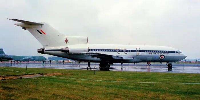 Framed Print : Boeing 727-22C NZ7272 Framed Print : Boeing 727-22C NZ7272