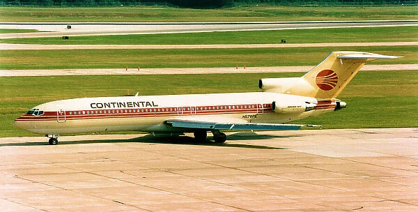 Boeing 727-243 N578PE
