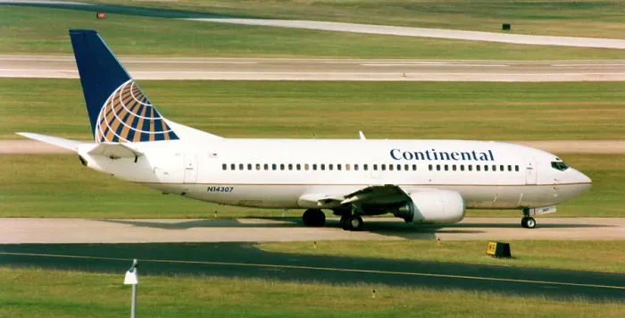 Framed Print : Boeing 737-300 N14307 Framed Print : Boeing 737-300 N14307