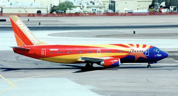 Framed Print : Boeing 737-300 N383SW Framed Print : Boeing 737-300 N383SW
