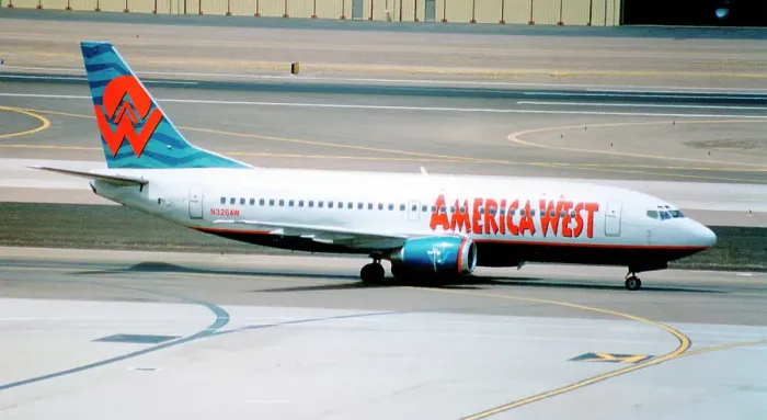 Framed Print : Boeing 737-301 N326AW Framed Print : Boeing 737-301 N326AW