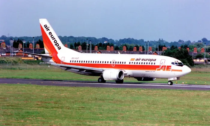Framed Print : Boeing 737-3Q8 EC-FUT Framed Print : Boeing 737-3Q8 EC-FUT