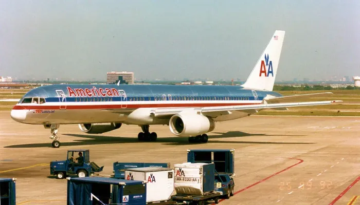Framed Print : Boeing 757 of American Airlines Framed Print : Boeing 757 of American Airlines
