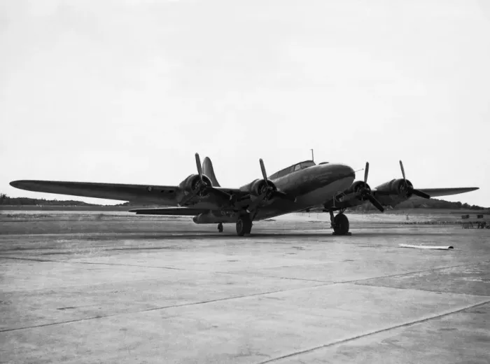 Framed Print : Boeing B-17 Flying Fortress Framed Print : Boeing B-17 Flying Fortress