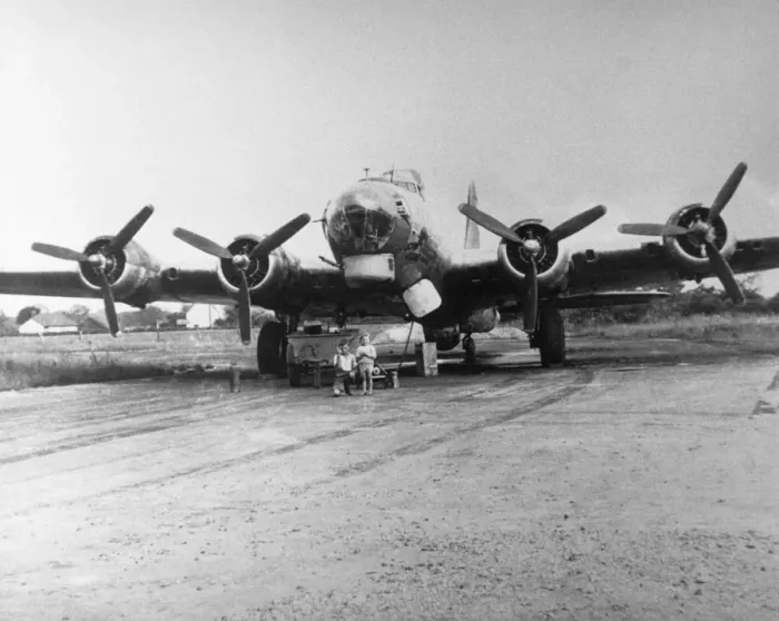Framed Print : Boeing B-17 Flying Fortress Framed Print : Boeing B-17 Flying Fortress