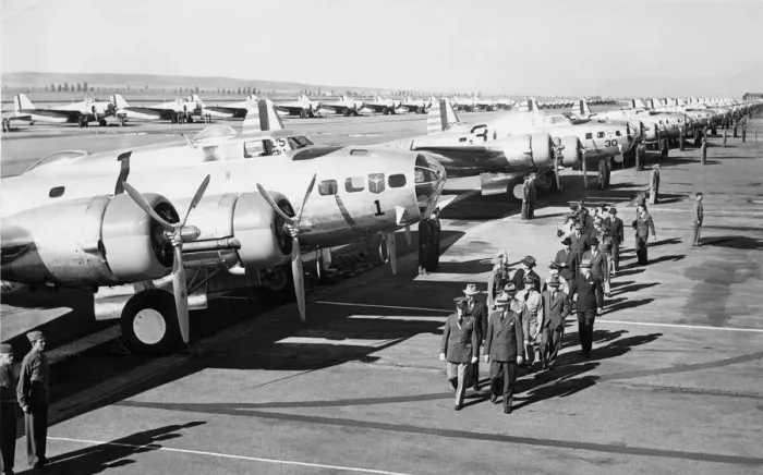 Framed Print : Boeing B-17 Flying Fortress Framed Print : Boeing B-17 Flying Fortress