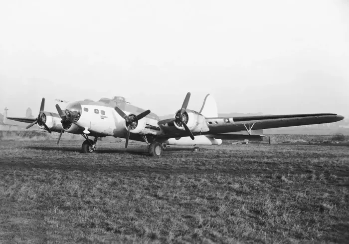 Framed Print : Boeing B-17 Flying Fortress Framed Print : Boeing B-17 Flying Fortress
