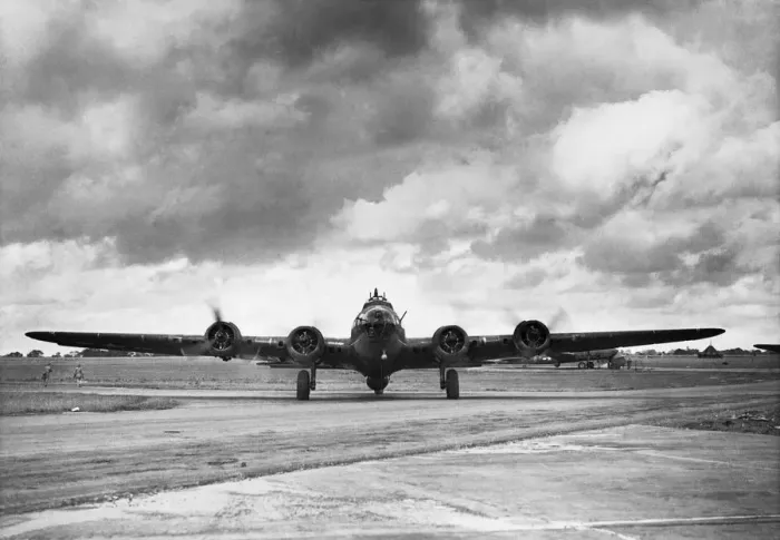 Framed Print : Boeing B-17 Flying Fortress Framed Print : Boeing B-17 Flying Fortress
