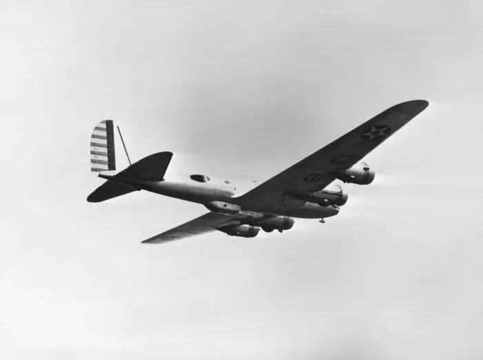 Framed Print : Boeing B-17 Flying Fortress
