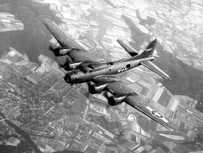 Framed Print : Boeing B-17F (forward view) aloft from above of 42303 Framed Print : Boeing B-17F (forward view) aloft from above of 42303