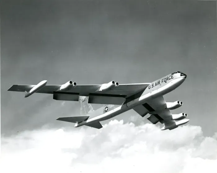 Framed Print : Boeing B-52C Stratofortress, 53-400 Framed Print : Boeing B-52C Stratofortress, 53-400