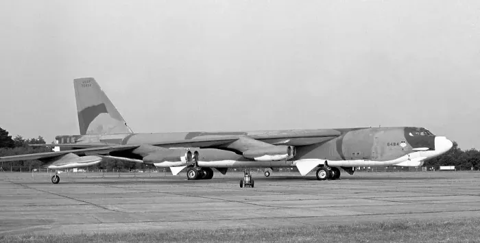 Framed Print : Boeing B-52G Stratofortress 57-6484 Framed Print : Boeing B-52G Stratofortress 57-6484