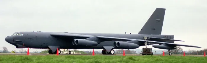 Framed Print : Boeing B-52H Stratofortress 60-0016 Framed Print : Boeing B-52H Stratofortress 60-0016