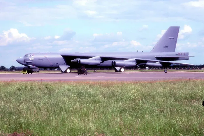 Framed Print : Boeing B-52H Stratofortress 60-0037 Wham Bam II Framed Print : Boeing B-52H Stratofortress 60-0037 Wham Bam II