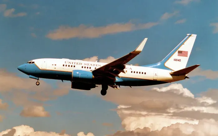 Framed Print : Boeing C-40B 01-0040 Framed Print : Boeing C-40B 01-0040