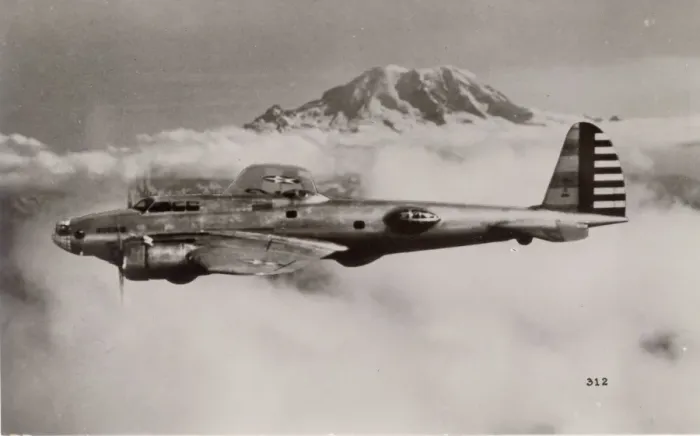 Framed Print : Boeing Model 299 (XB-17), X-13372