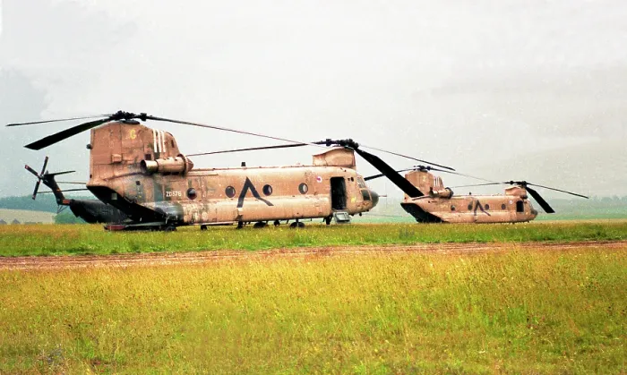Framed Print : Boeing Vertol CH-47C Chinook HC.1 ZD576 Framed Print : Boeing Vertol CH-47C Chinook HC.1 ZD576