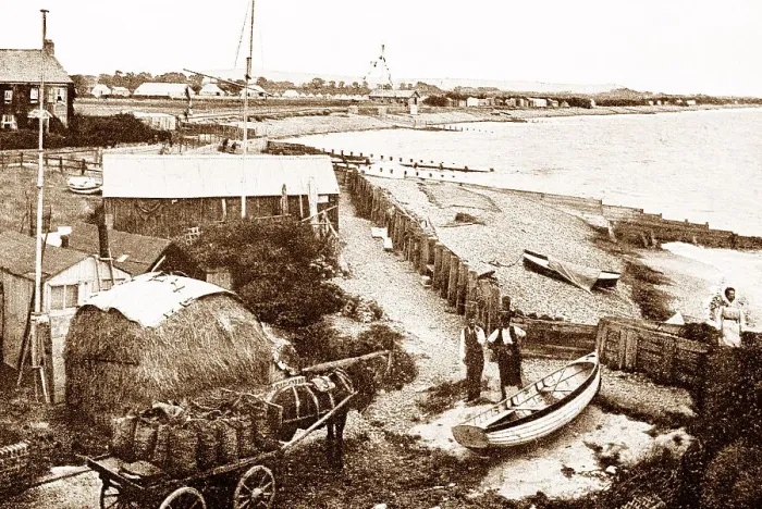 Framed Print : Bognor Regis Felpham Beach early 1900s Framed Print : Bognor Regis Felpham Beach early 1900s