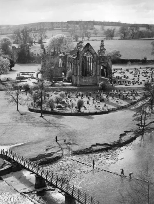 Framed Print : Bolton Abbey Framed Print : Bolton Abbey