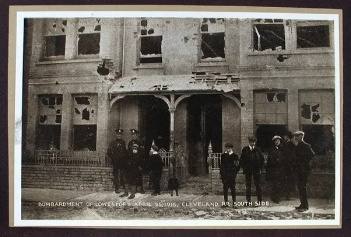 Framed Print : Bombardment of Lowestoft by the Germans Framed Print : Bombardment of Lowestoft by the Germans