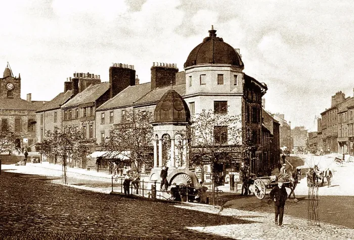 Framed Print : Bondgate, Alnwick, early 1900s Framed Print : Bondgate, Alnwick, early 1900s