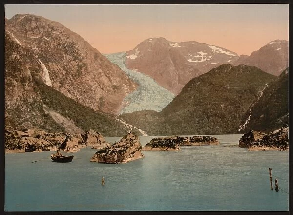 Bondhus glacier and lake, Hardanger Fjord, Handanger, Norway