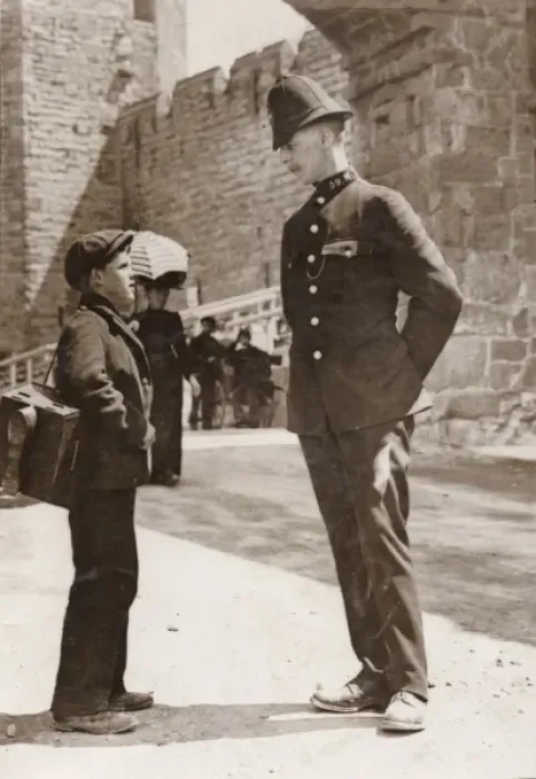 Framed Print : Bootblack at Prince of Wales investiture, Caernarvon Framed Print : Bootblack at Prince of Wales investiture, Caernarvon