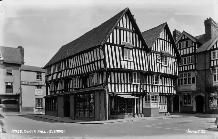 Framed Print : Booth Hall, Evesham Framed Print : Booth Hall, Evesham