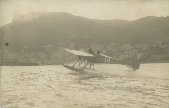 Framed Print : Borel Hydro-monoplane at the Monaco Schneider Trophy Framed Print : Borel Hydro-monoplane at the Monaco Schneider Trophy